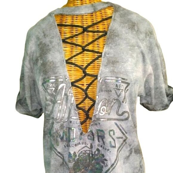 Affliction Gray Cut Out Y2K T-Shirt - Picture 2 of 6
